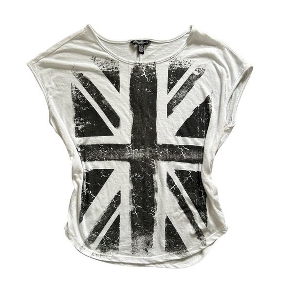 Streetwear Society Tops - Y2K Grunge White and Grey British Flag Graphic Distressed Top